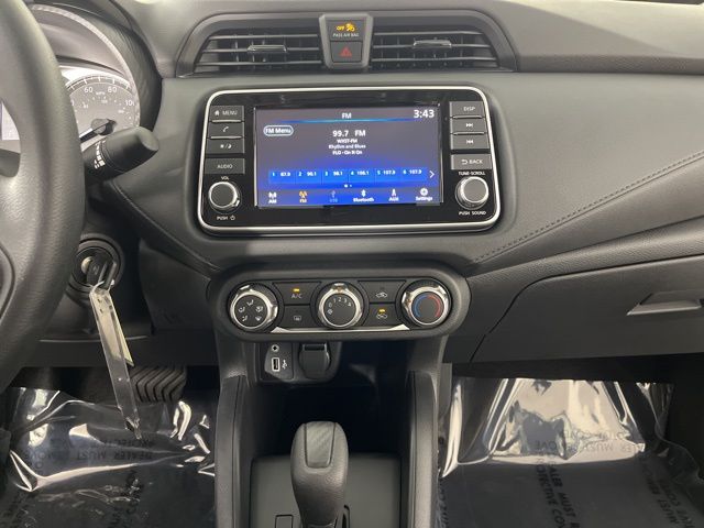 2025 Super Black Metallic Nissan Versa 1.6 S FWD Sedan