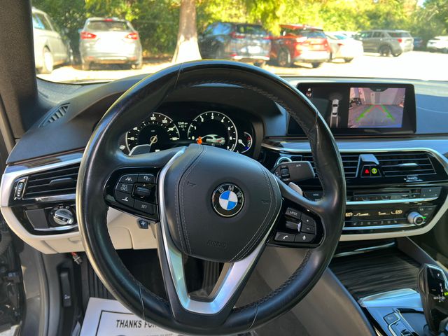 2019 BMW 5 Series 540i 27