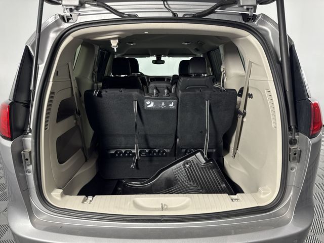 Used 2017 Chrysler Pacifica For Sale in Indianapolis, IN