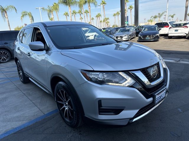 2017 Nissan Rogue S 3