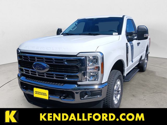Oxford White 2026 Ford F-350 Super Duty Pickup Truck Four-Wheel Drive Automatic
