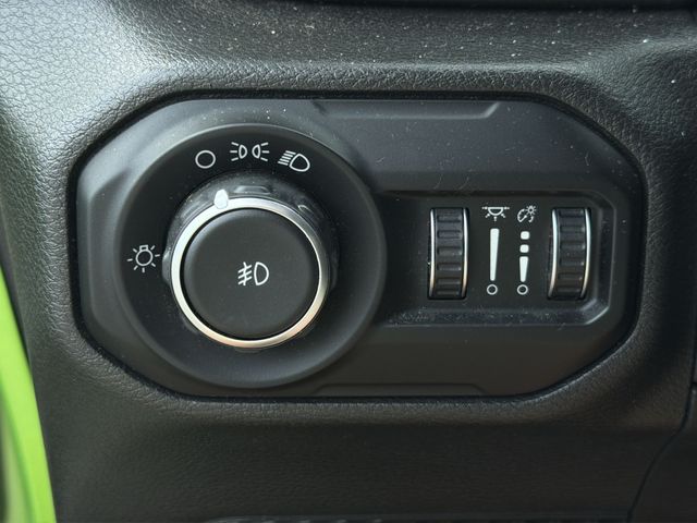 Used 2019 Green Jeep Unlimited Sport image 32