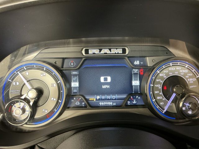 Used 2021 Off-white Ram Limited image 17