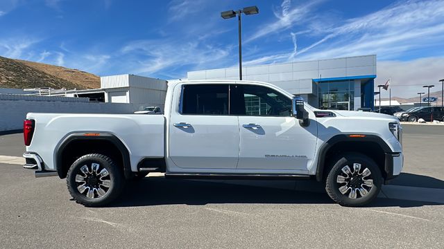 2024 GMC Sierra 2500HD Denali 2