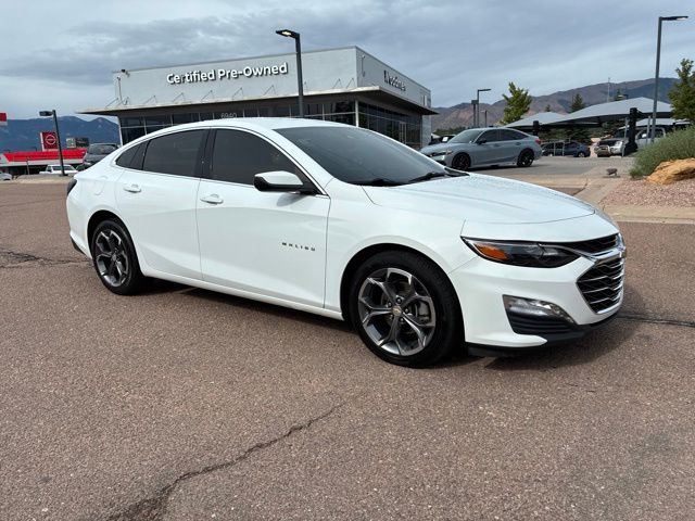 Summit White 2023 Chevrolet Malibu Sedan Front-Wheel Drive Continuously Variable Transmission