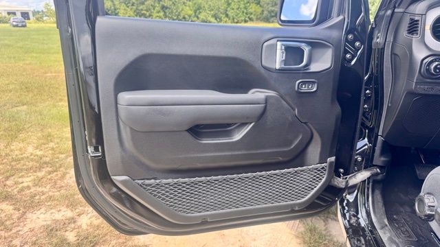 new 2025 Jeep Gladiator car, priced at $33,237