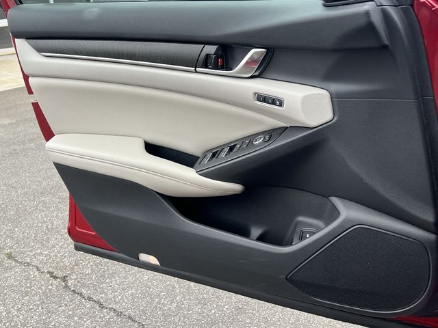 Used 2019  Honda Touring 2.0T image 34