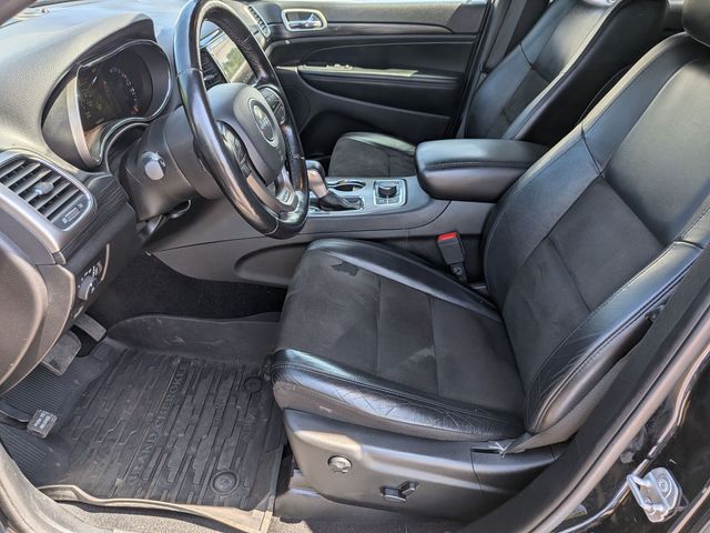 2020 Jeep Grand Cherokee - Image 12