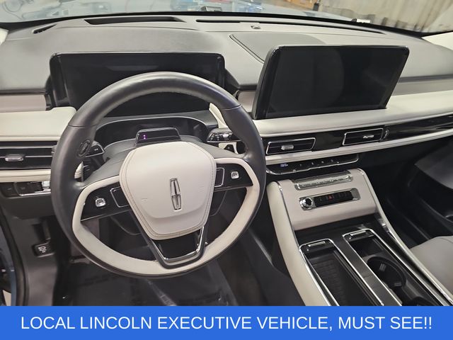Used 2025 Blue Lincoln Reserve image 16