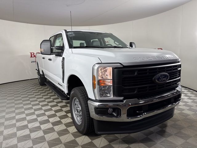 2025 Oxford White Ford Super Duty F-350 SRW XL Truck