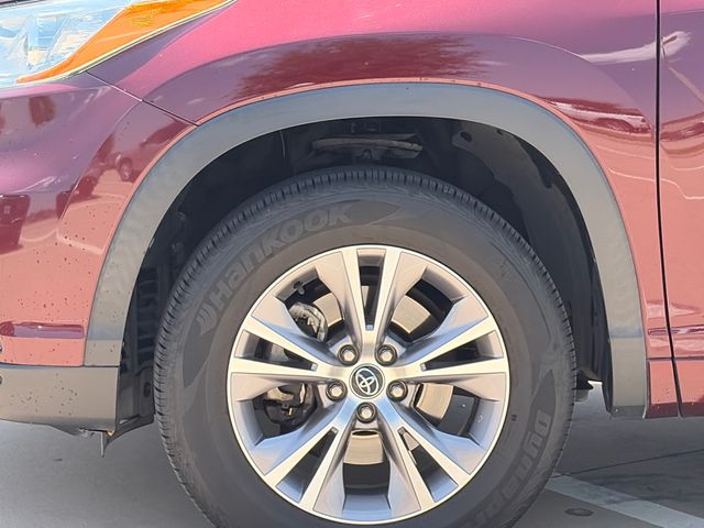 Used 2016 Toyota Highlander SUV