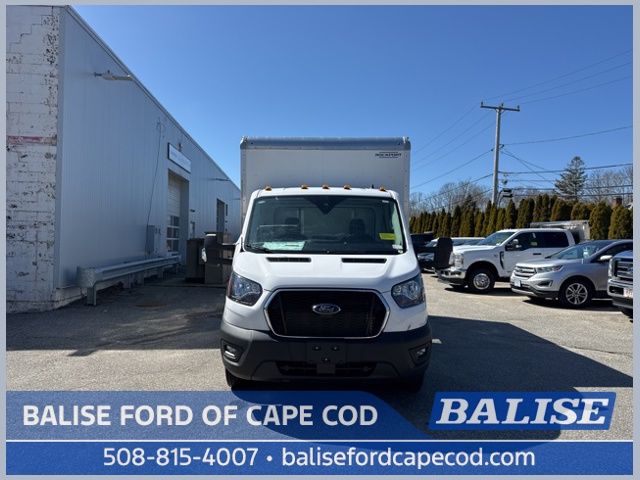 Oxford White 2025 Ford Transit Chassis 350 HD 9950 Lb. GVWR 156 DRW Cutaway DRW RWD Van Rear-Wheel Drive