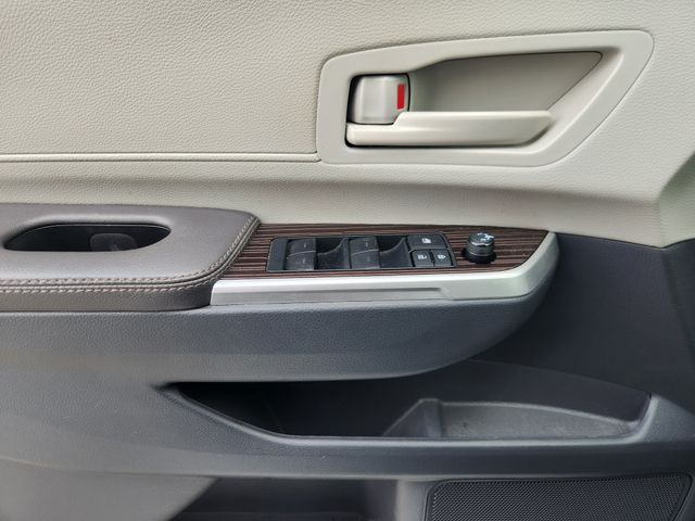 2024 Toyota Sienna LE White at Gullo Toyota