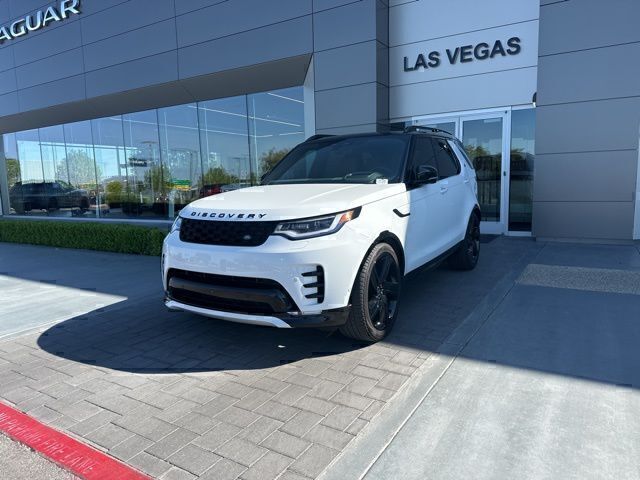 Fuji White 2025 Land Rover Discovery P360 Dynamic SE AWD SUV / Crossover All-Wheel Drive 8-Speed Automatic