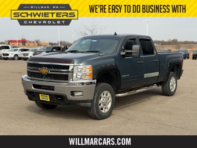 2014 Chevrolet Silverado 2500HD LT Crew Cab 4WD