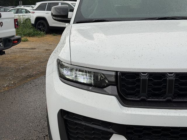 new 2026 Jeep Grand Cherokee car, priced at $36,930
