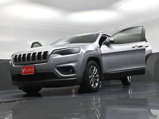 2019 Jeep Cherokee Latitude Plus Silver at Texan Dodge Chrysler Jeep Ram