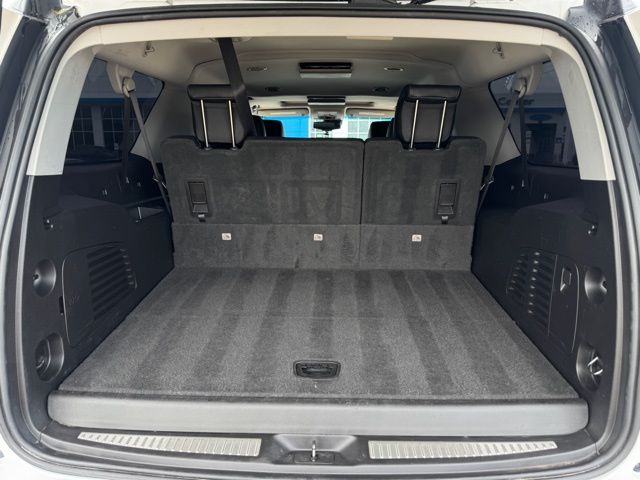 2018 Chevrolet Suburban LT photo