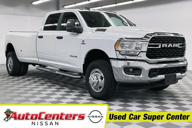 Bright White Clearcoat 2024 RAM 3500 Big Horn Crew Cab LB DRW 4WD Pickup Truck Four-Wheel Drive 6-Speed Automatic