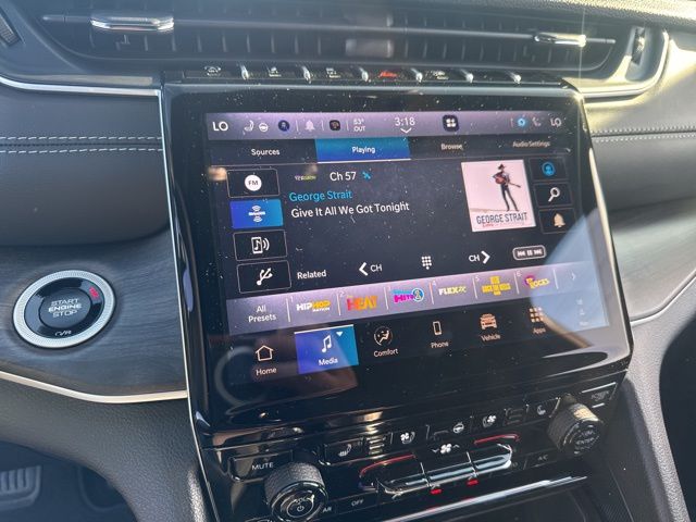 New 2025 White Jeep Limited image 16