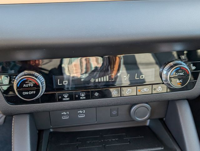 New 2026 Black Mitsubishi SE image 20