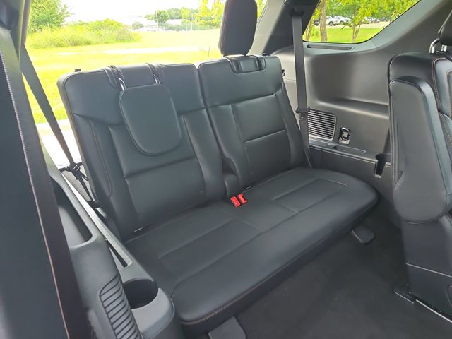 New 2026 Carbonized Gray Metallic Ford Tremor® image 13