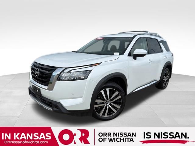 2025 Nissan Pathfinder Platinum 4WD