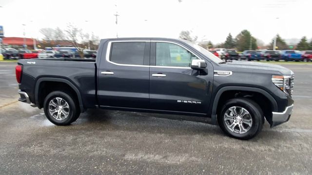 2024 GMC Sierra 1500 SLT 9