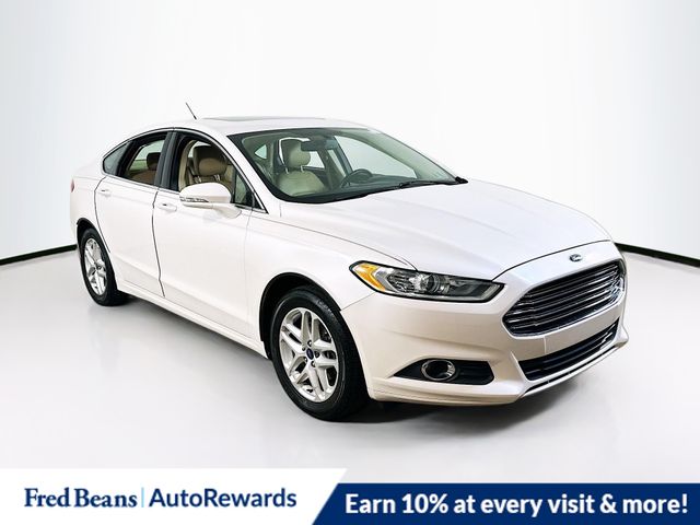 Oxford White 2014 Ford Fusion SE Sedan Front-Wheel Drive 6-Speed Automatic