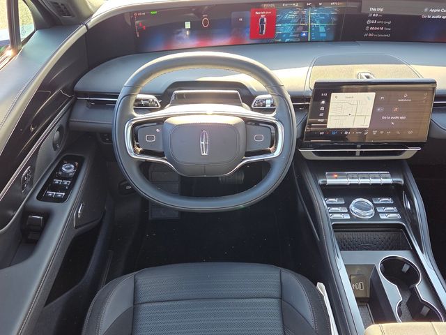 Used 2025 Black Lincoln Reserve image 14