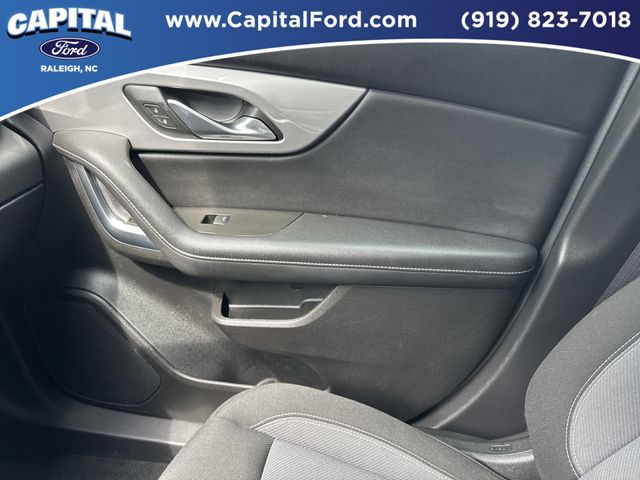 Used 2024 Gray Chevrolet LT image 28
