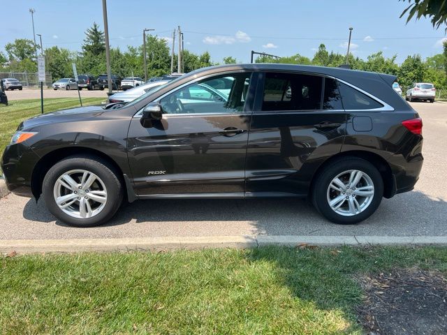 Used 2014  Acura Technology Package image 2