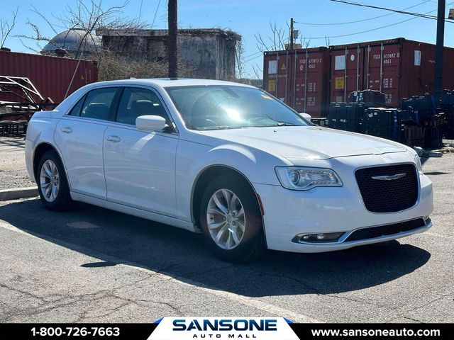 2016 Chrysler 300 Limited RWD