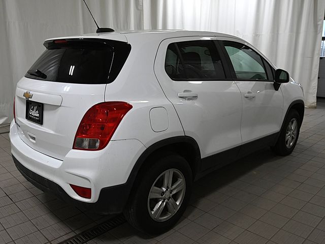 Used 2019 White Chevrolet LS image 12