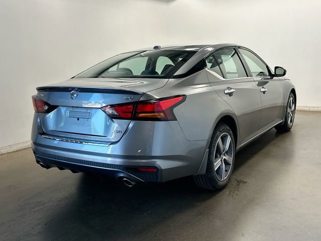 2019 Nissan Altima 2.5 SV Gray at Klick Lewis Buick Chevrolet