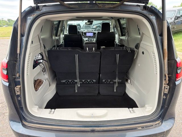 2024 Blue Pearl Chrysler Pacifica Limited AWD Van
