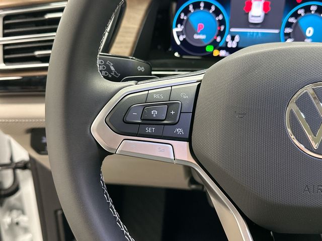 2026 Volkswagen Atlas 2.0T SE w/Technology White/off-white at Subaru and VW of Moon Township