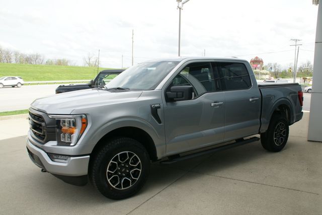 View vehicle photo 5