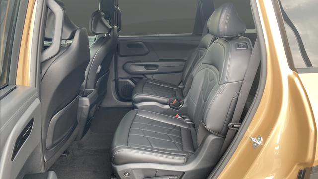 New 2027 Brown Kia X-Line EX image 23