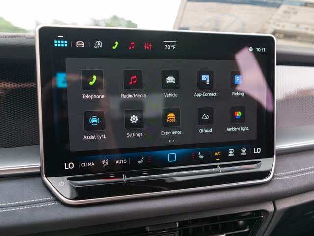New 2026 Volkswagen Tiguan SUV