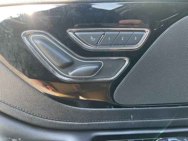 New 2024 Gray Lincoln Reserve image 37