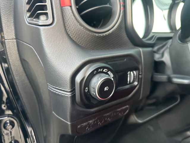 Used 2024 Black Jeep Rubicon 392 image 18