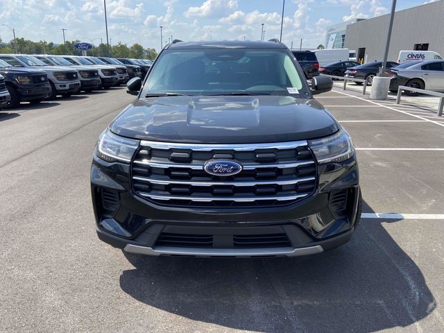 2025 Ford Explorer Active 9