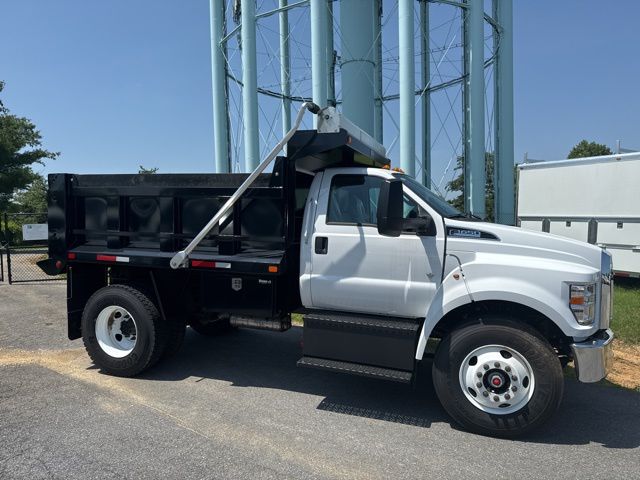 2025 Ford F-650 Super Duty 