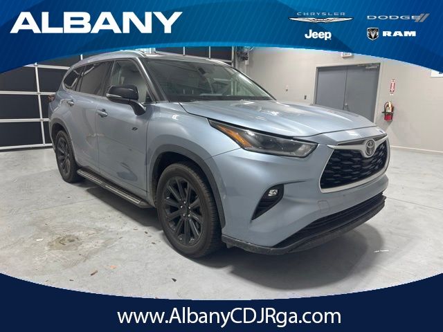 2021 Toyota Highlander XLE FWD