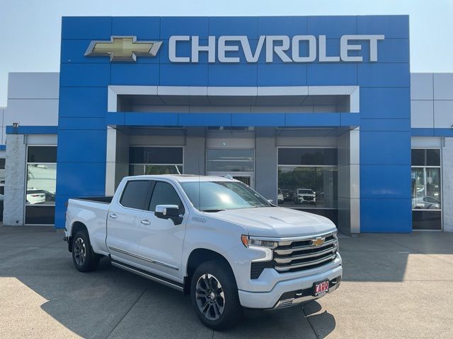 Polar White Tricoat 2026 Chevrolet Silverado 1500 Pickup Truck Four-Wheel Drive Automatic