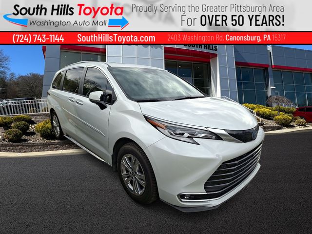 White (Wind Chill Pearl) 2022 Toyota Sienna Platinum 7-Passenger AWD Minivan All-Wheel Drive Continuously Variable Transmission