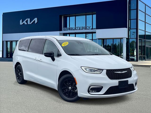 2024 Chrysler Pacifica Touring L FWD