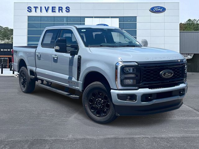 Gray Metallic 2026 Ford F-250 Super Duty Lariat Crew Cab 4WD Pickup Truck Four-Wheel Drive Automatic
