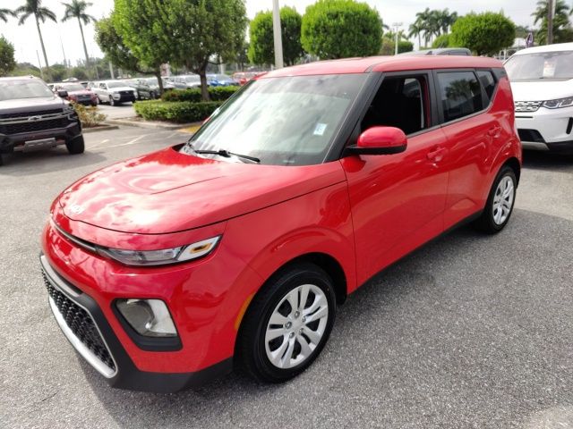 2022 Kia Soul LX 13